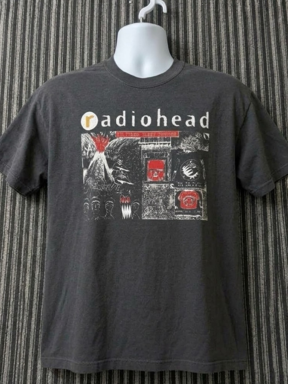 Gildan Charcoal Radiohead Graphic Tee with White and Red Print